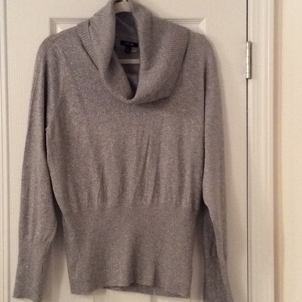 Pullover Sweather